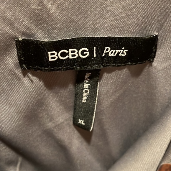 NWT BCBG Paris Women's Sparkly Silver Tied Waist Romper with Split Sleeves XL - Picture 4 of 4